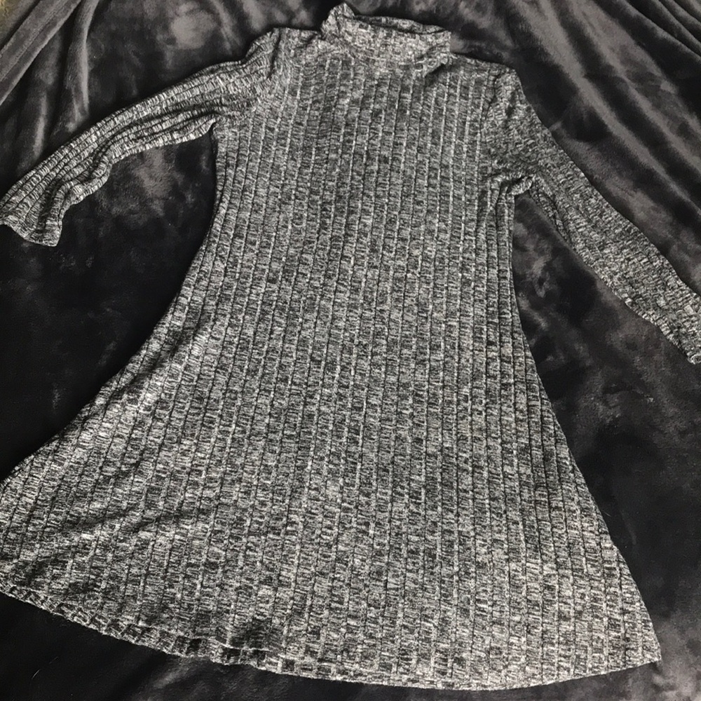 🖤 New w/out tags keyhole sweater dress 🖤